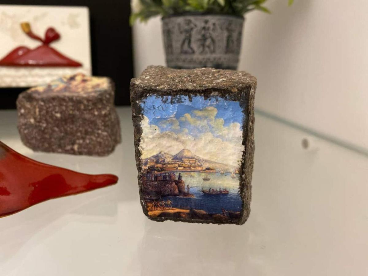 Rosso Partenopeo Suite Napoli Esterno foto